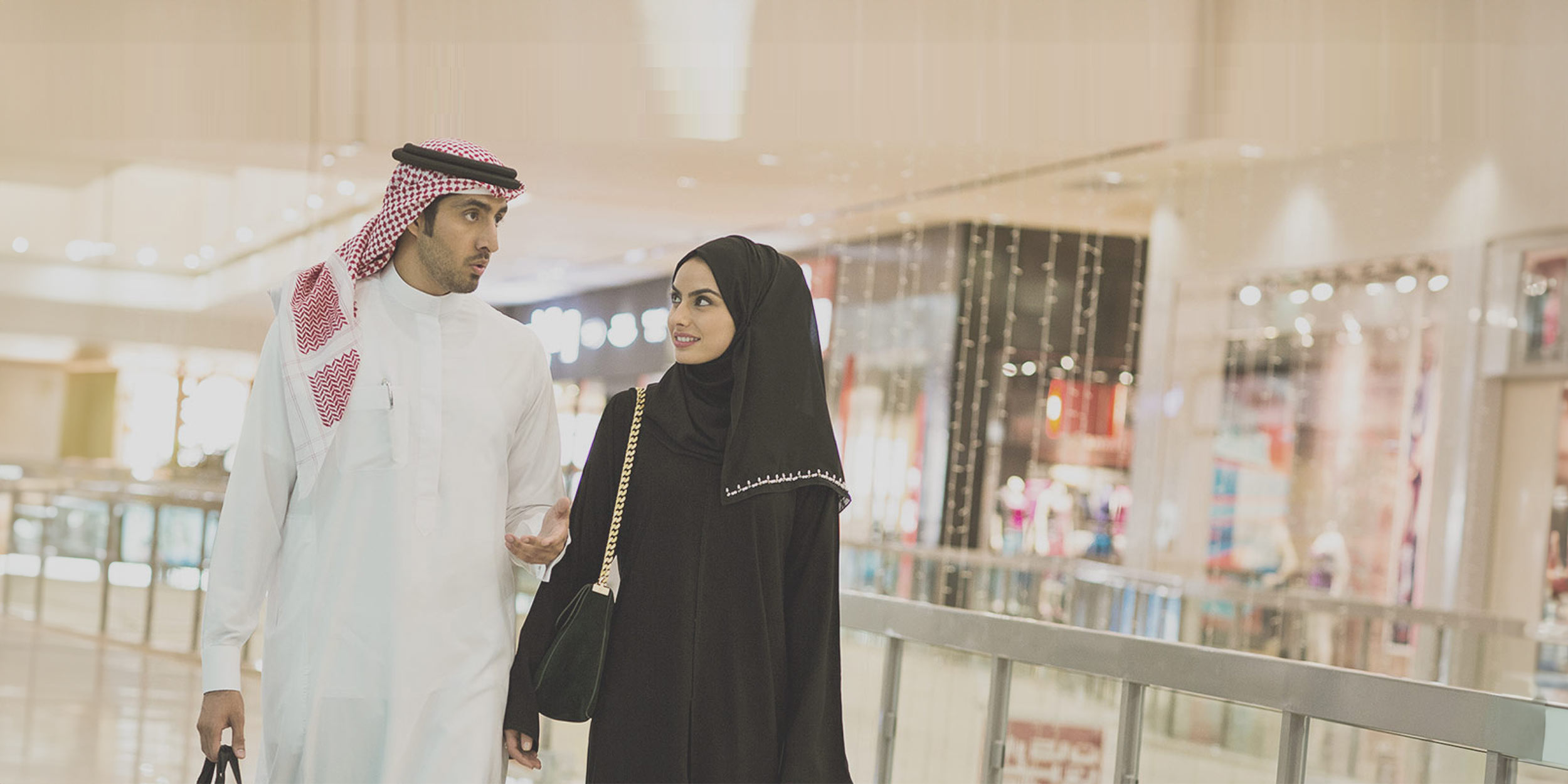 بطاقة مزيد الائتمانية